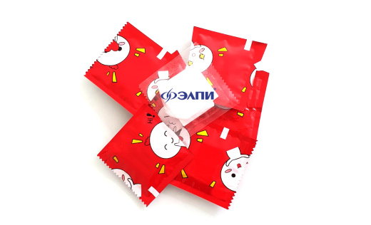 Перчатки попарно